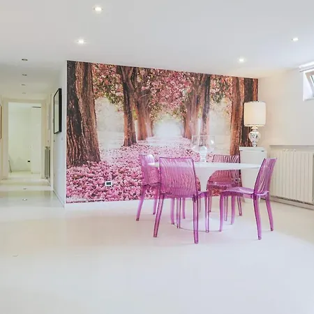 Artistica Con Piscina E Giardino Διαμέρισμα
