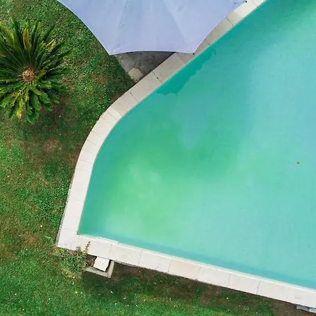 Artistica Con Piscina E Giardino Daire *