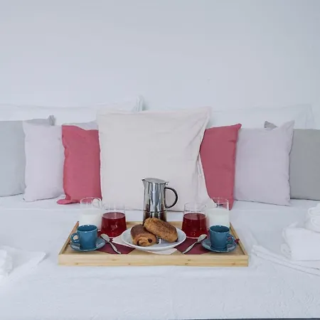 Artistica Con Piscina E Giardino Apartman