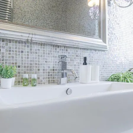 Apartman Artistica Con Piscina E Giardino *