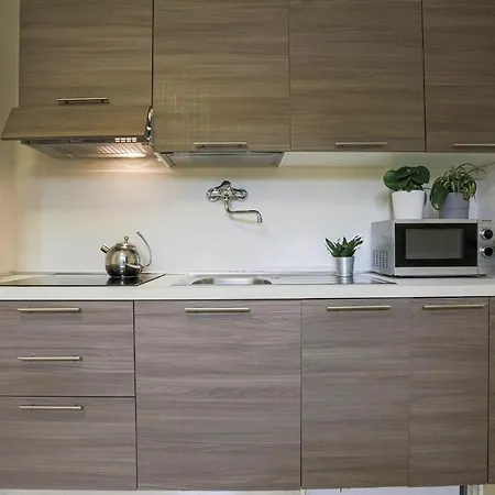 Apartman Artistica Con Piscina E Giardino
