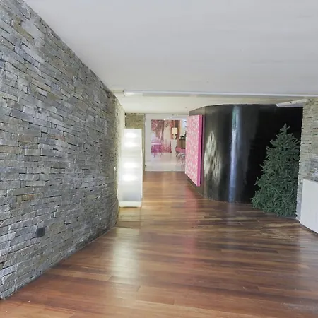 Artistica Con Piscina E Giardino Apartman Gherardi